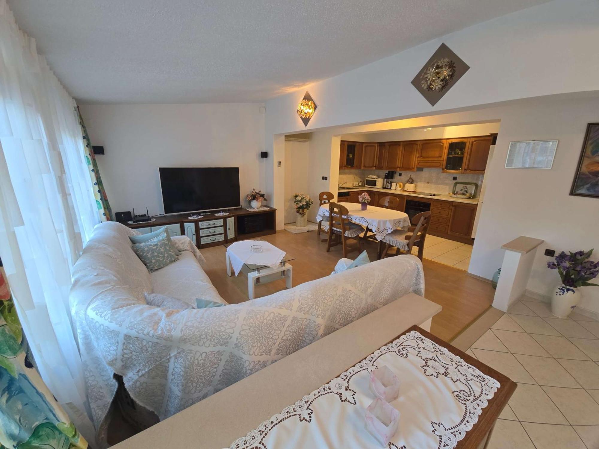 Apartment Nika - Marija Makarska